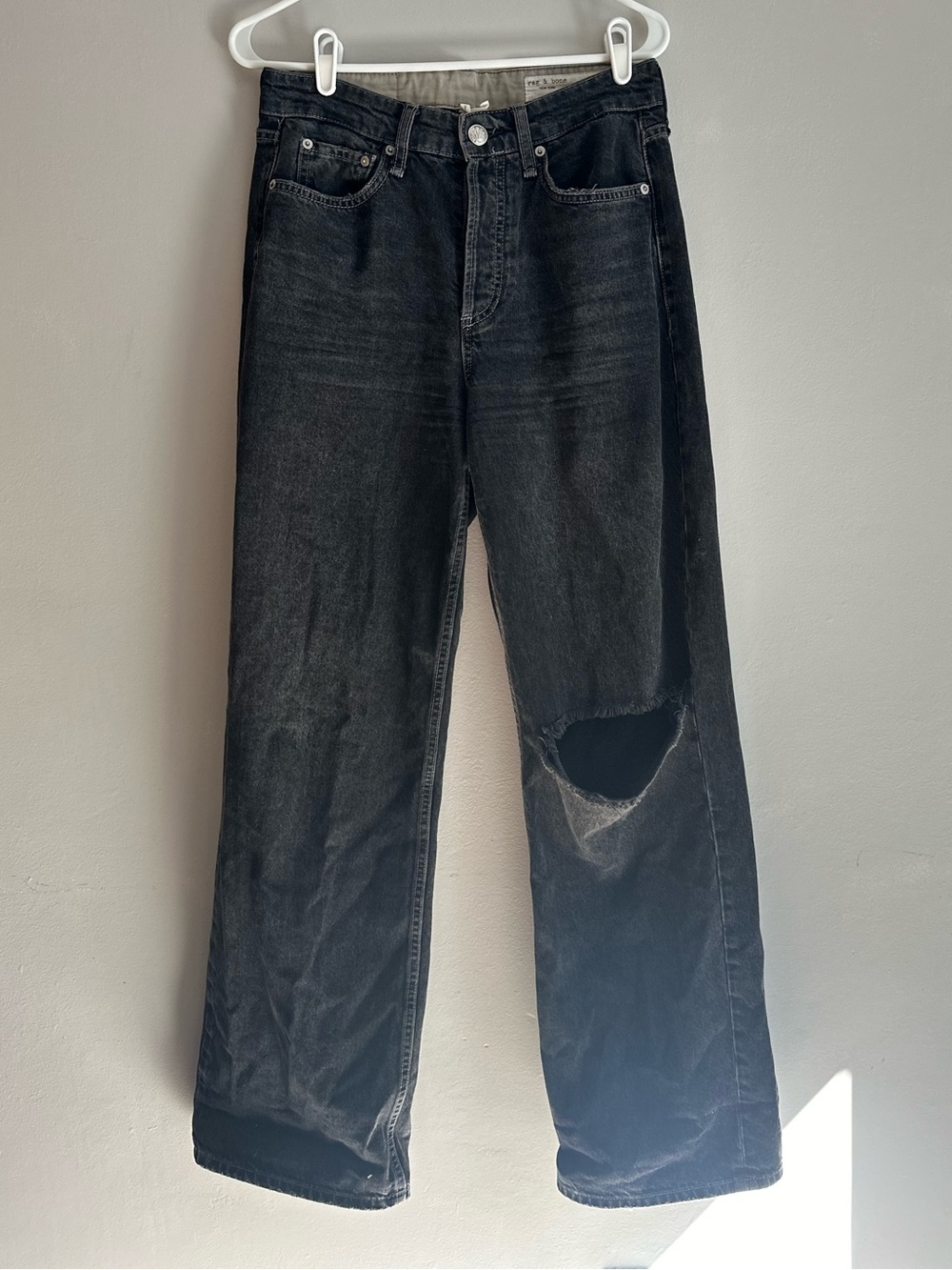 Rag and bone logan mid rise wide leg jeans distressed faded black size 26 - Picture 2 of 5